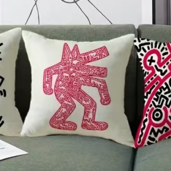 Keith Haring “Dancing Dog” artistic print pillowcase - Picture 2 of 6